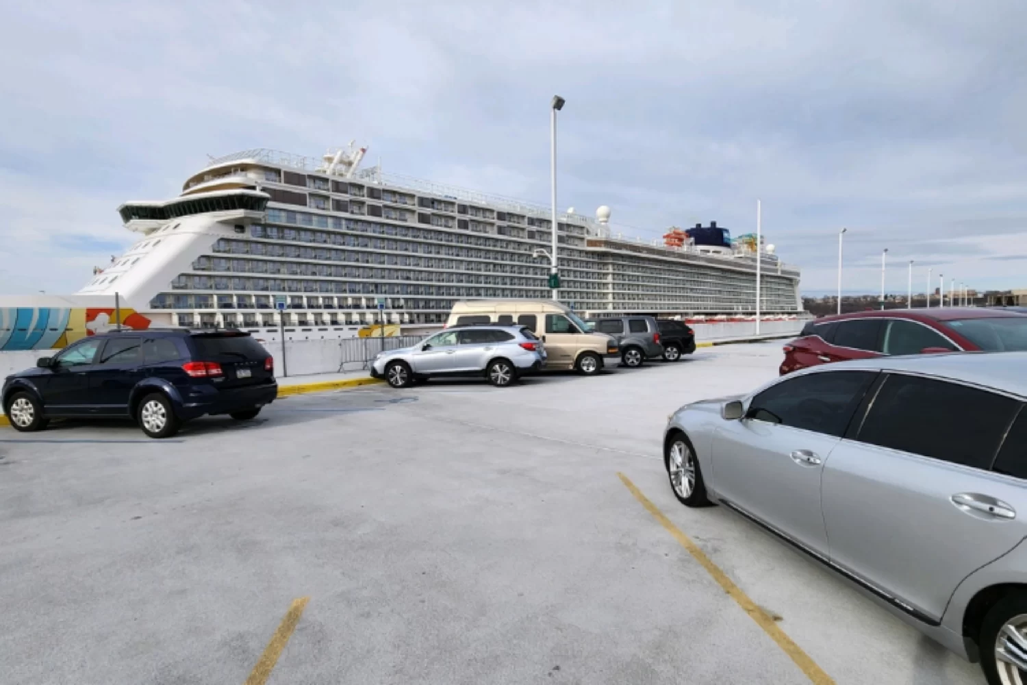 luxurious fleets for cruise terminal